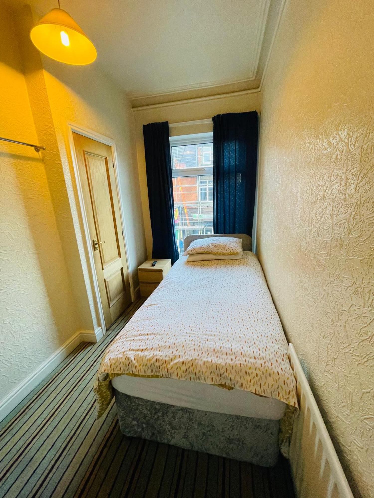 The Roadhouse Guest house